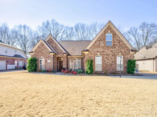 5313 Saffron Spring Dr, Lakeland, TN 38002