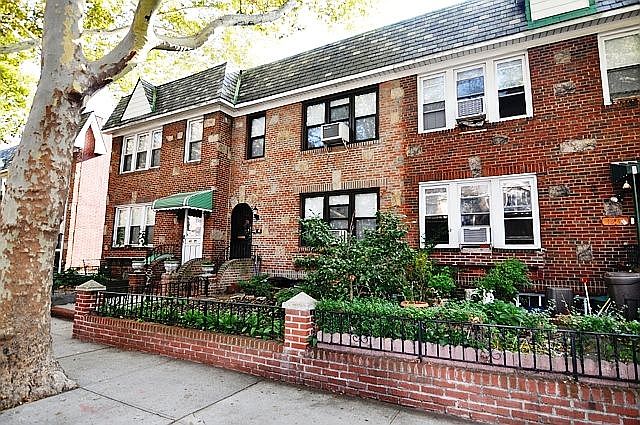 1st image of 4841 40th St