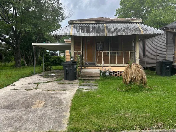 921 Napoleon St, Baton Rouge, LA 70802
