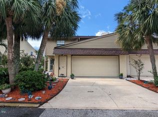 19 Fox Valley Dr, Orange Park, FL 32073