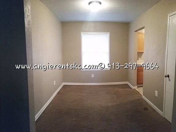 3rd image of 2301 E 71st Ter