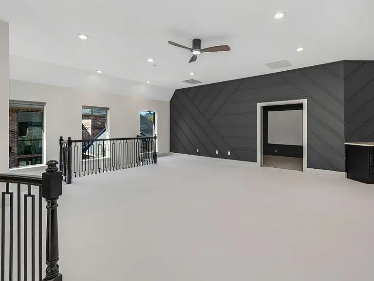 1256 Timber Ln — Photo 17