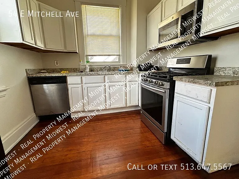 54 E Mitchell Ave — Photo 2