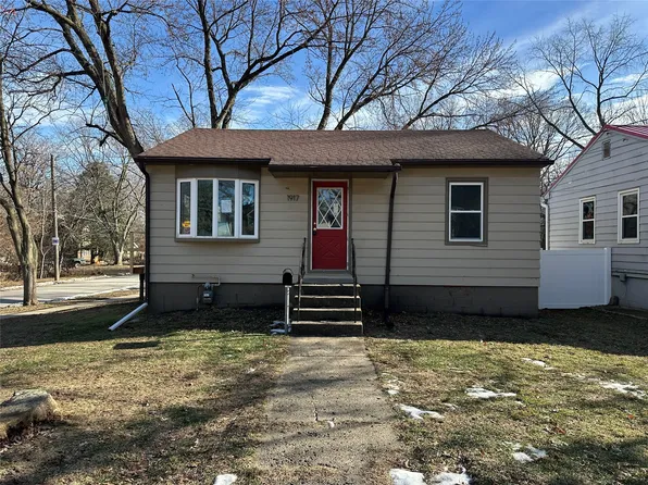 1917 27th St, Des Moines, IA 50310
