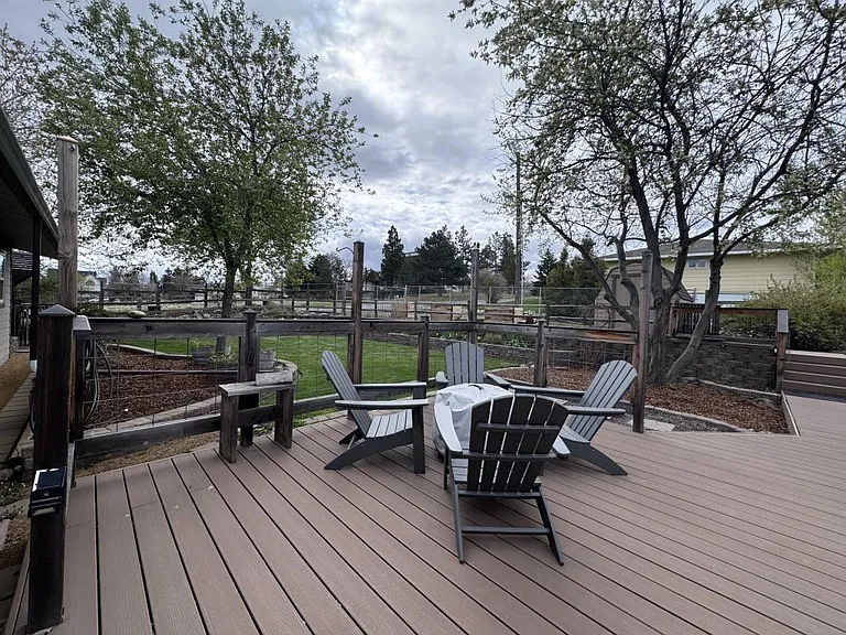 1617 Winne Ave — Photo 31
