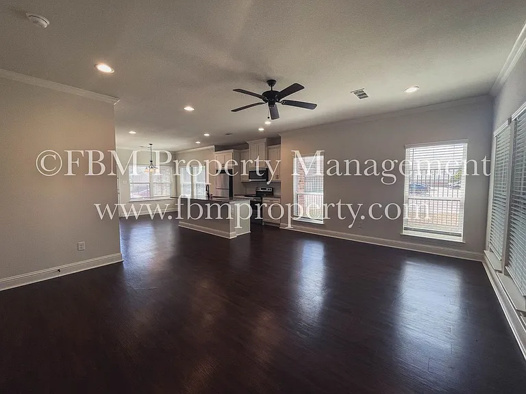 322 Brothers Blvd — Photo 5