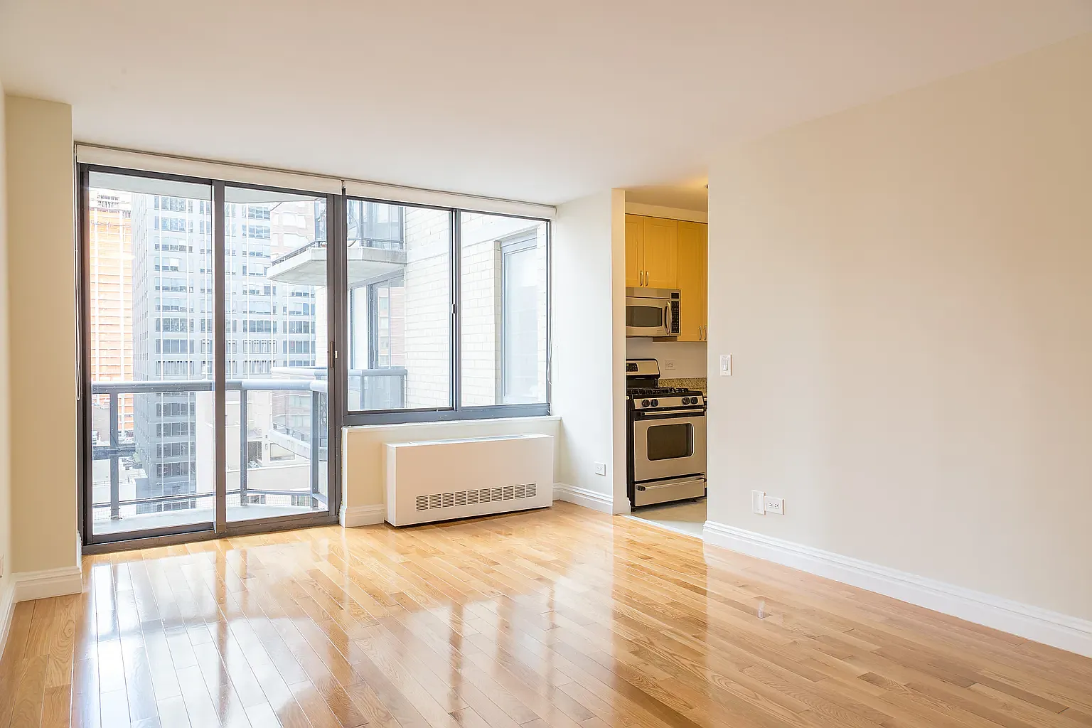 235 West 48th Street — Photo 2