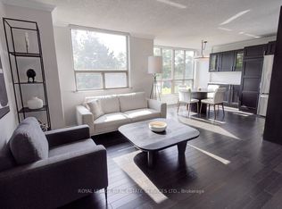 1110 Walden Cir #410, Mississauga, ON L5J 4R3