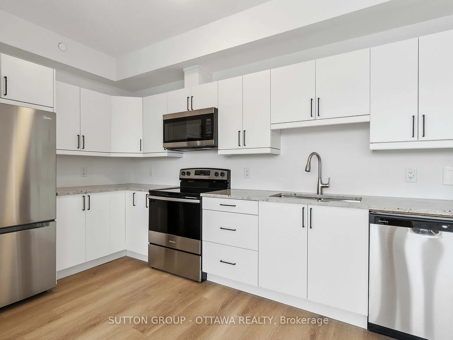 2 bed, $2,100 — Photo 3