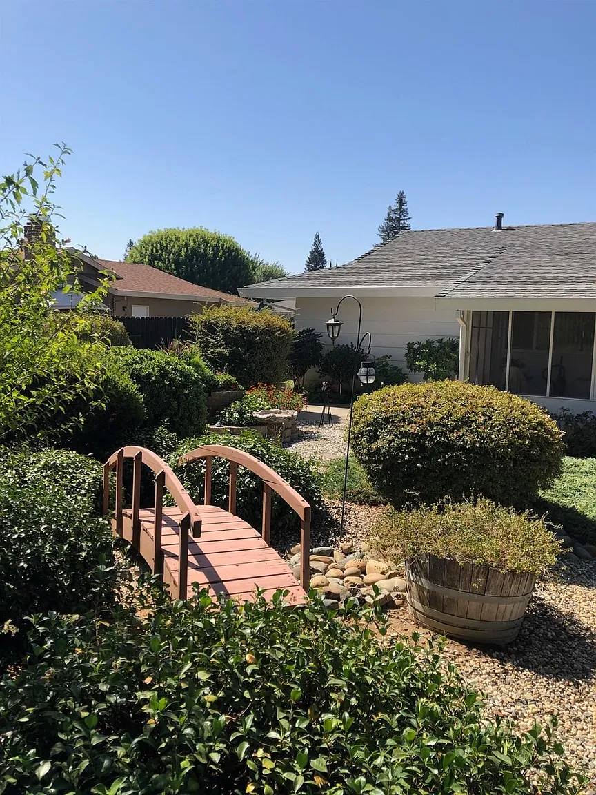 1401 Eden Way photo 1