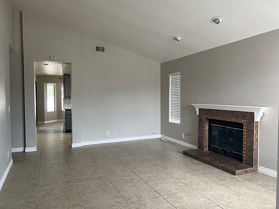 3rd image of 12411 Emerald Stone Dr