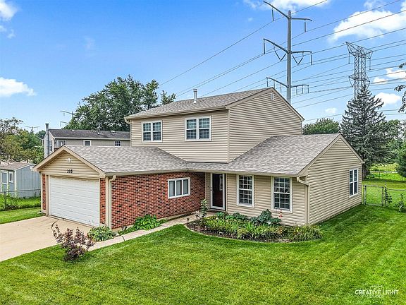 2nd image of 205 Yellow Pine Dr
