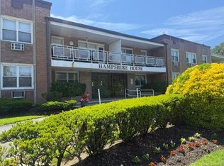 601 Chestnut Street #A-15, Cedarhurst, NY 11516