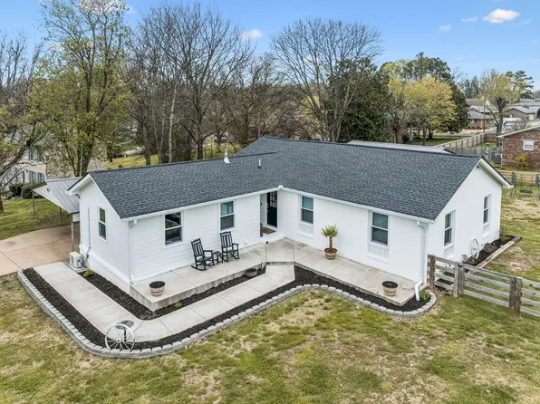 206 Lookout Dr, Columbia, TN 38401