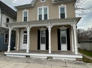 8 N Spruce St APT 1, Lititz, PA 17543