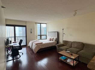 400 N La Salle Dr APT 4303, Chicago, IL 60654