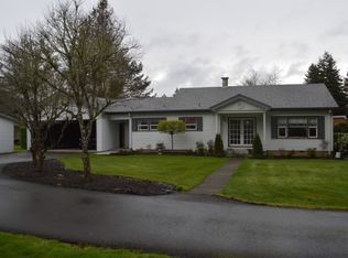 8275 Thurston Rd, Springfield, OR 97478