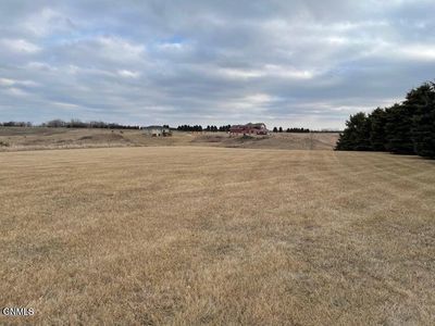 3049 E Lakeside Rd, Jamestown, ND, 58401