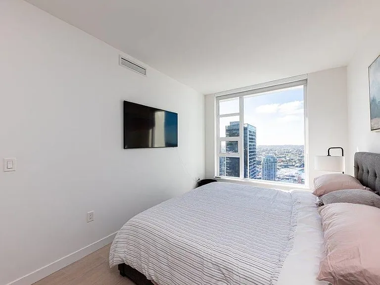 1289 Hornby St #370X — Photo 10