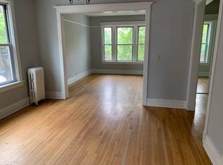 1548 W Addison St, Chicago, IL 60613