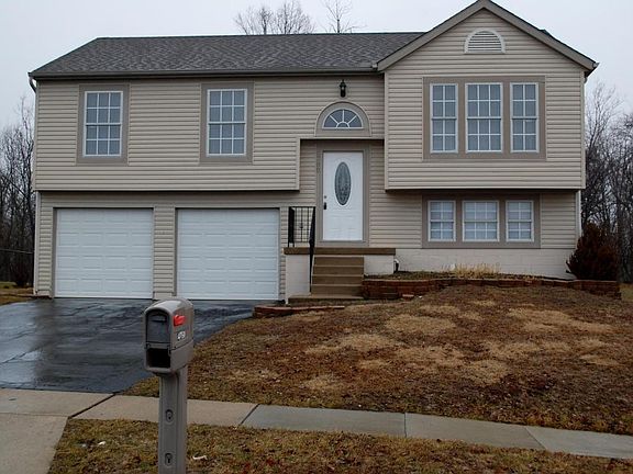 2nd image of 4760 Orangeburg Dr
