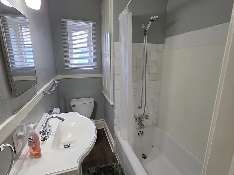 301 Henry Ave SE #2 — Photo 14