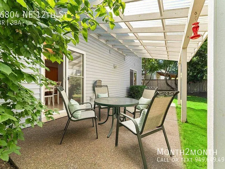16804 NE 12th St — Photo 33