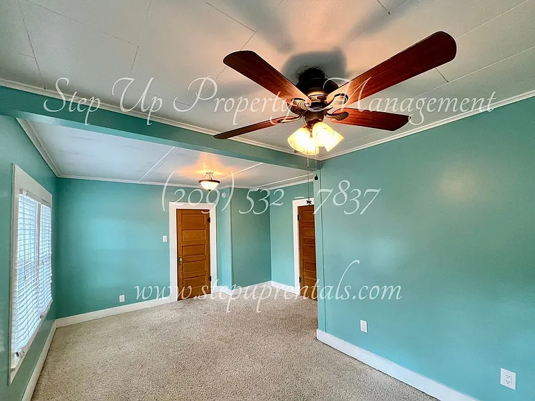 273 Lyons St — Photo 3