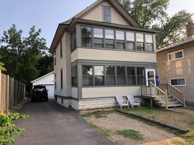 1610 Selby Ave