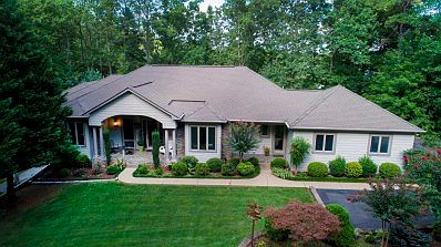 Prestigious Home in Riverbay
