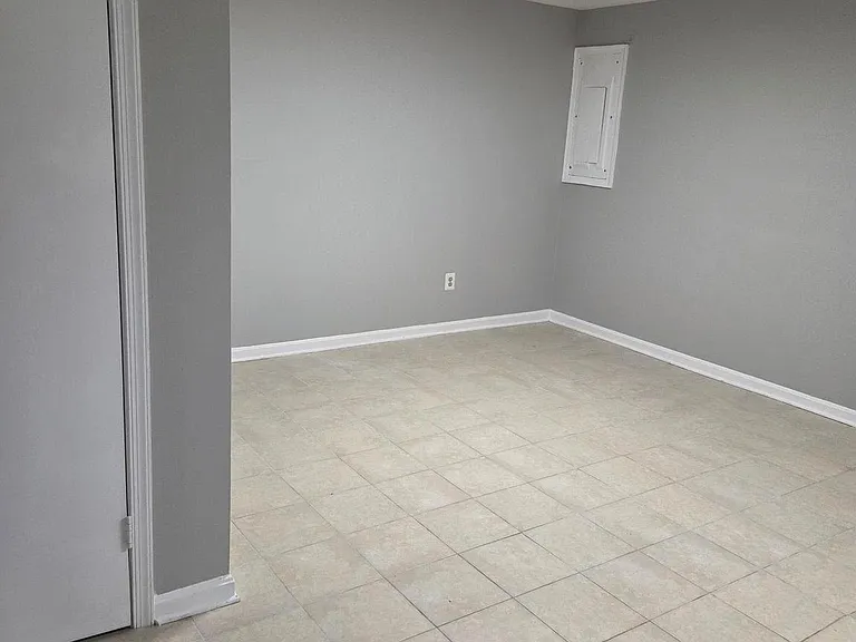6998 Admetus Ct — Photo 32