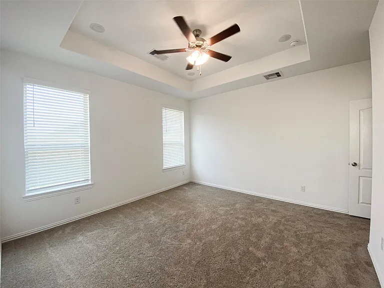 31302 Whitfield Ct — Photo 12