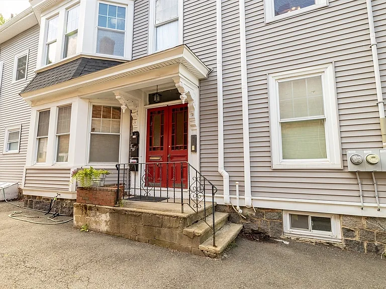 137 North St #3 — Photo 19