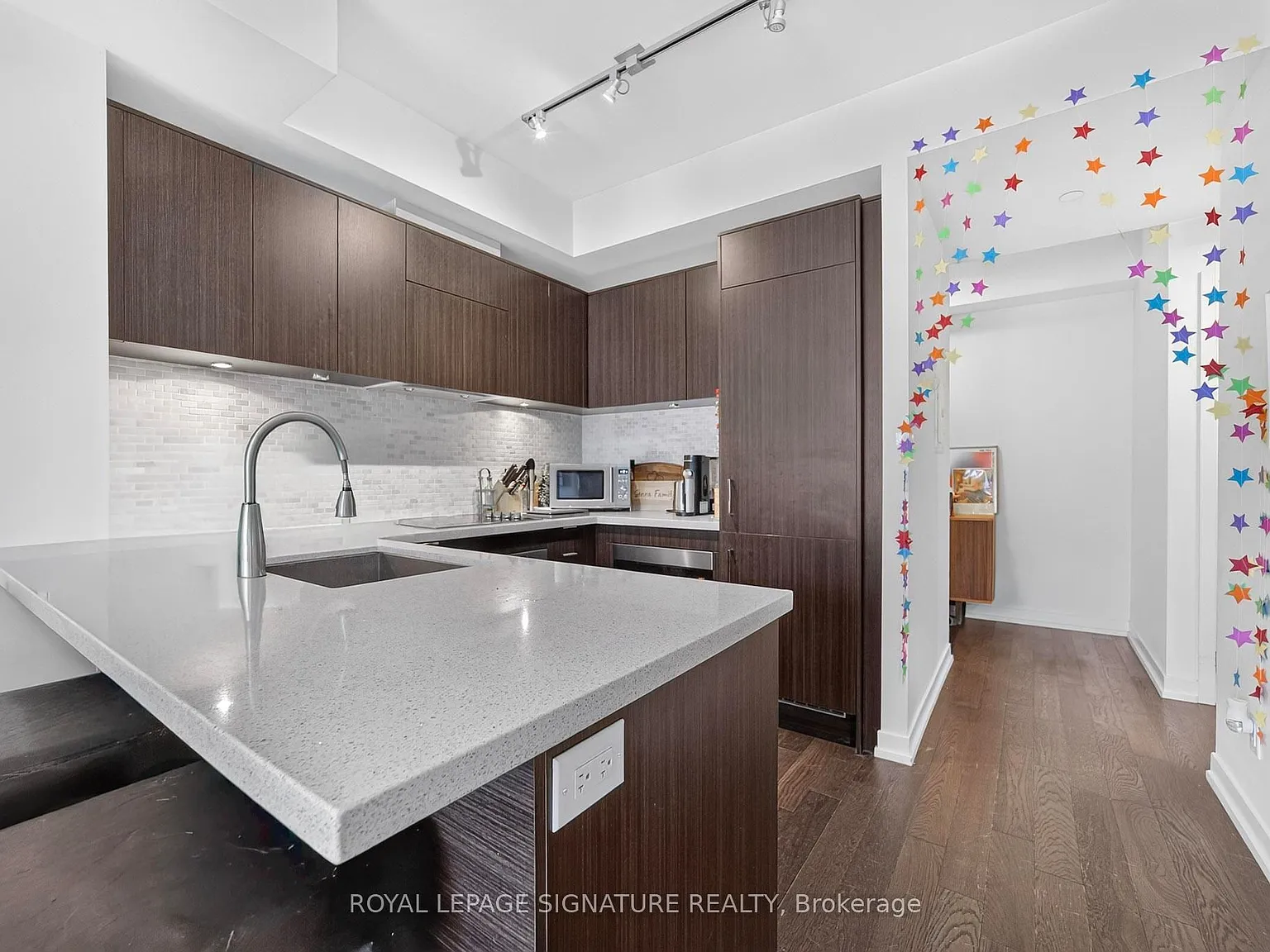 2 bed, $2,900 — Photo 3