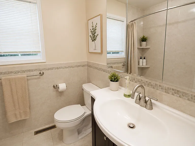 2 Cottage Pl #4 — Photo 10