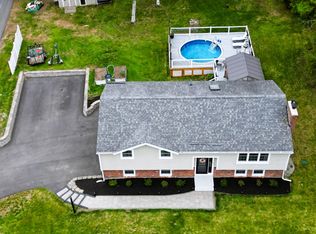 19 Beach Dr, Kingston, NH 03848