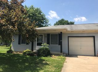 1147 S Prospect Ave, Hartville, OH 44632