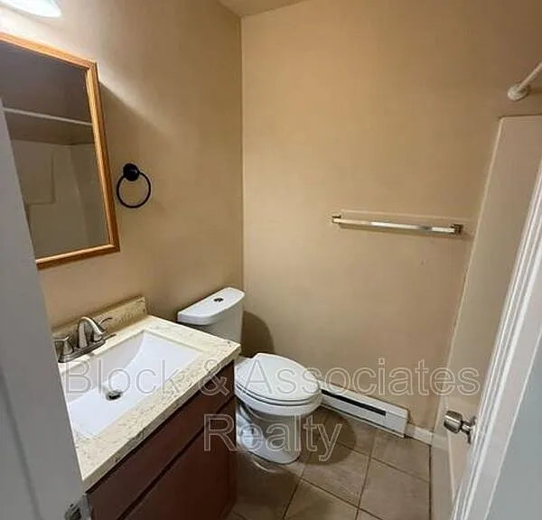 306 Reece Ave #A — Photo 4