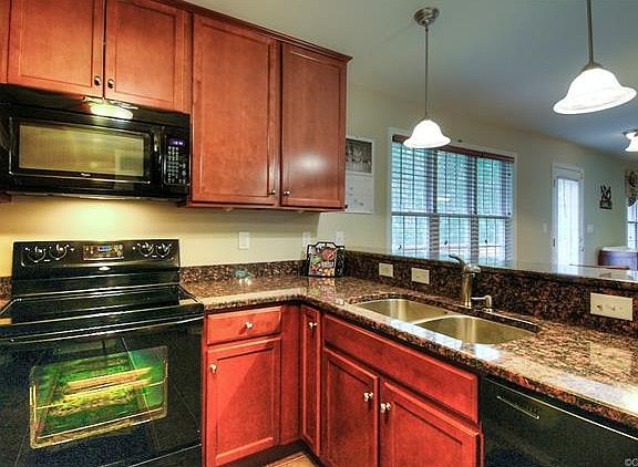 4th image of 15731 Haggis Dr