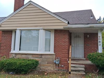 9083 Grandville Ave, Detroit, MI, 48228
