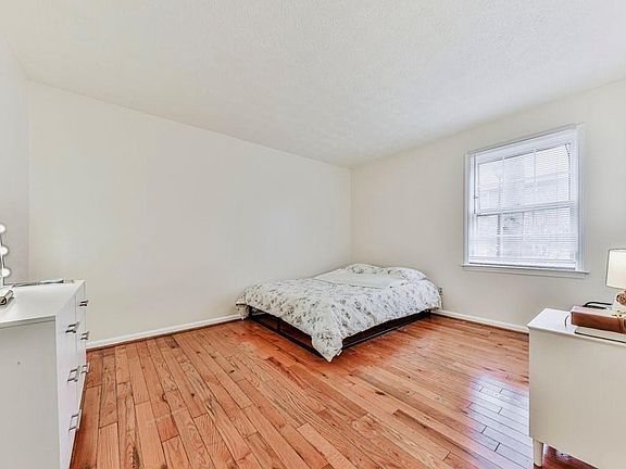 5th image of 6700 Roswell Rd NE APT 24E