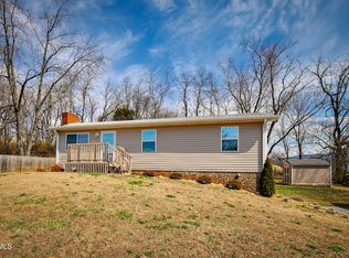 153 Pinnacle Dr, Elizabethton, TN 37643