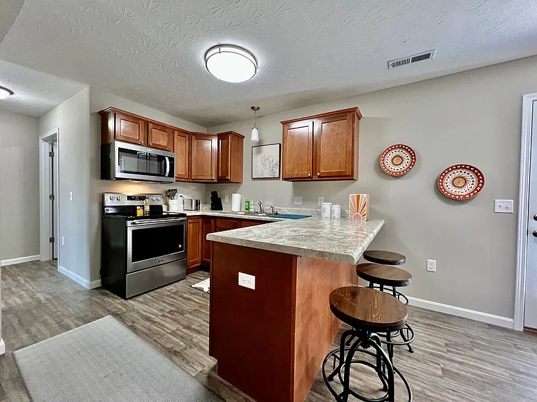 430 Ridgelawn Ave — Photo 11
