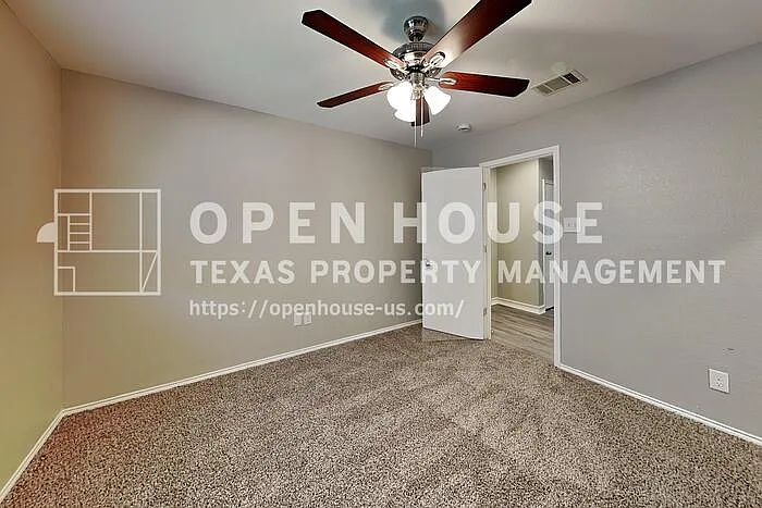 8657 Hawkview Dr — Photo 13