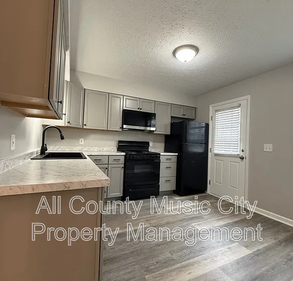 3104 Brickdale Ln #B — Photo 11