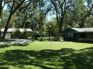 25859 E Trimmer Springs Rd, Sanger, CA 93657