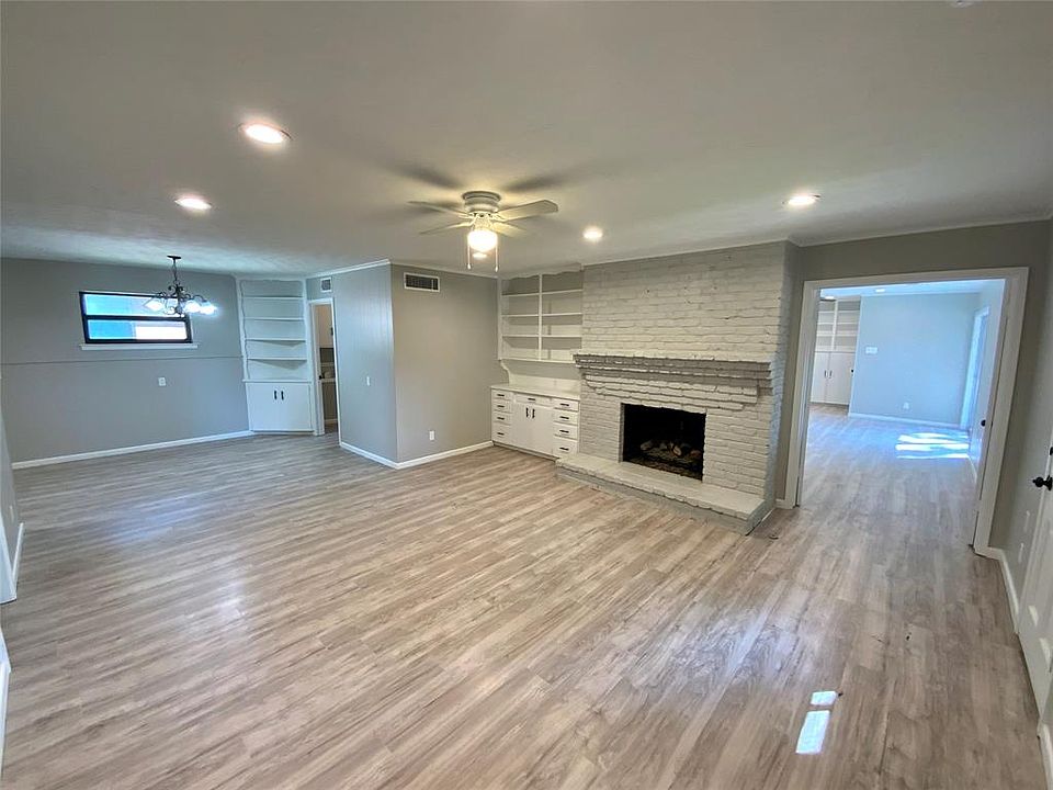 1st image of 3218 Pecan Ln