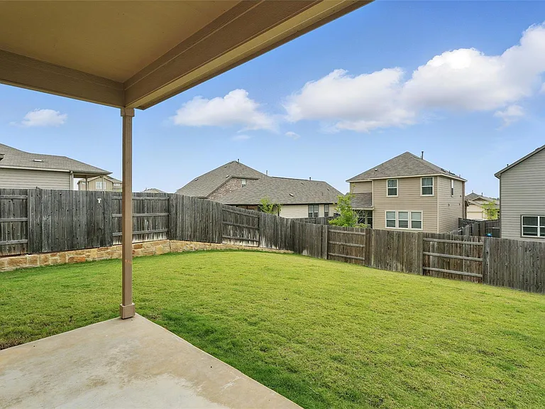 139 Madrono Dr — Photo 35