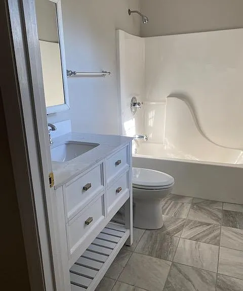 326 Gray Ave — Photo 8
