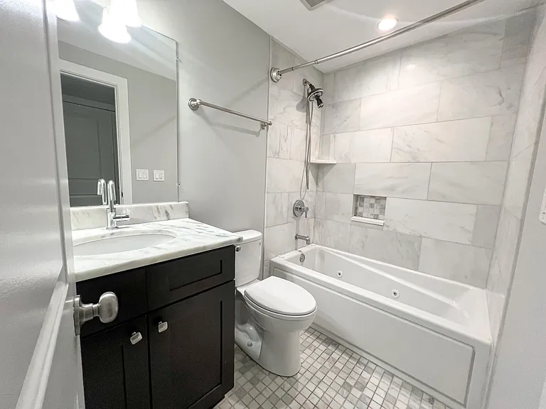 3155 N. Pine Grove Ave. — Photo 7